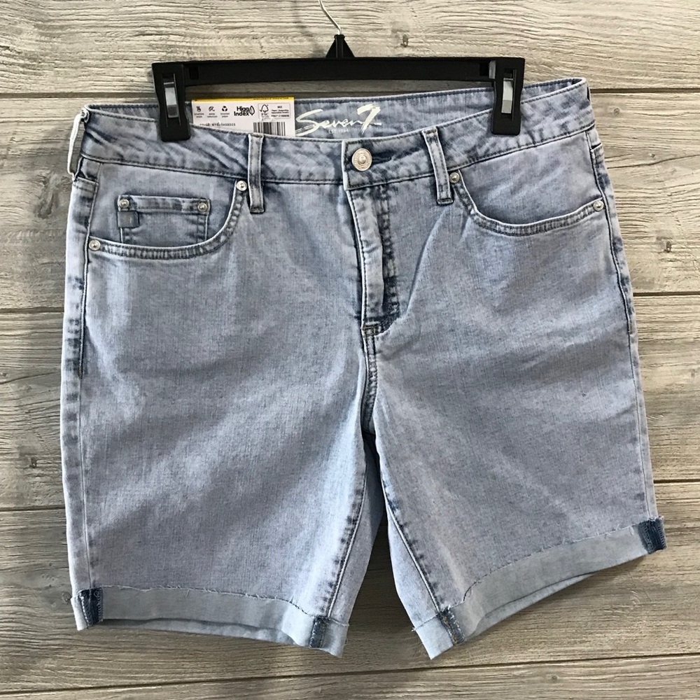 BNWT Seven7 Women's Bermuda Jean Shorts